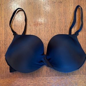 Victoria’s Secret Black Plunge Push Up Bra | 34D